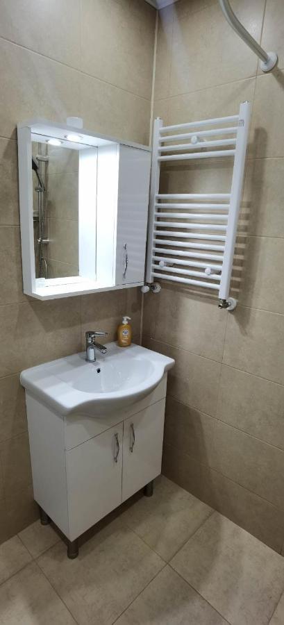 Nano'S Apartament-2 Кутаиси Экстерьер фото